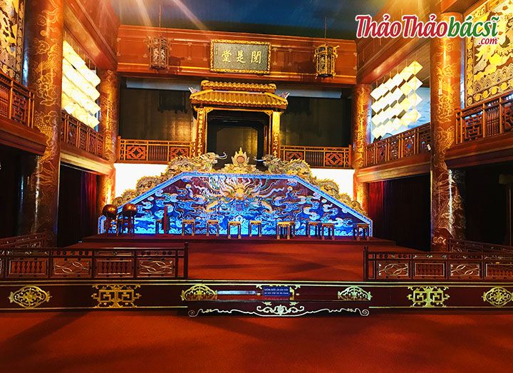 Nhà hát trong đại nội