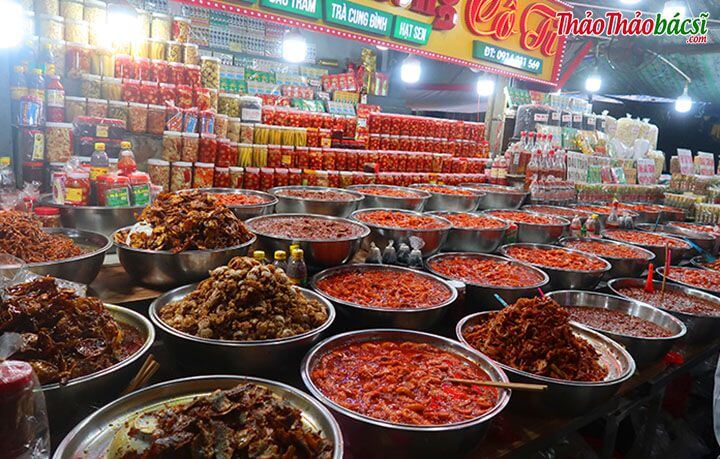 Mắm tôm chua - đặc sản xứ Huế